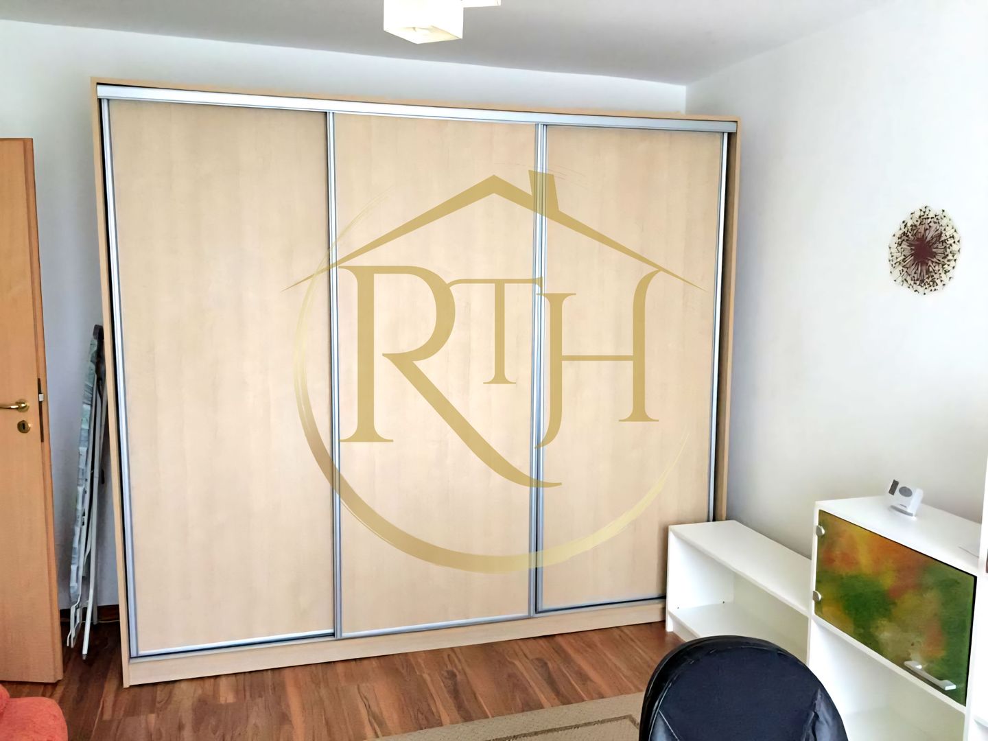 Oferim spre inchiriere apartament cu 1 camera, Aproape de Piata Unirii si Mall - Poză 3