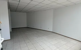 🏢 Spațiu comercial de vânzare – Oportunitate excelentă de investiție - Poză 14