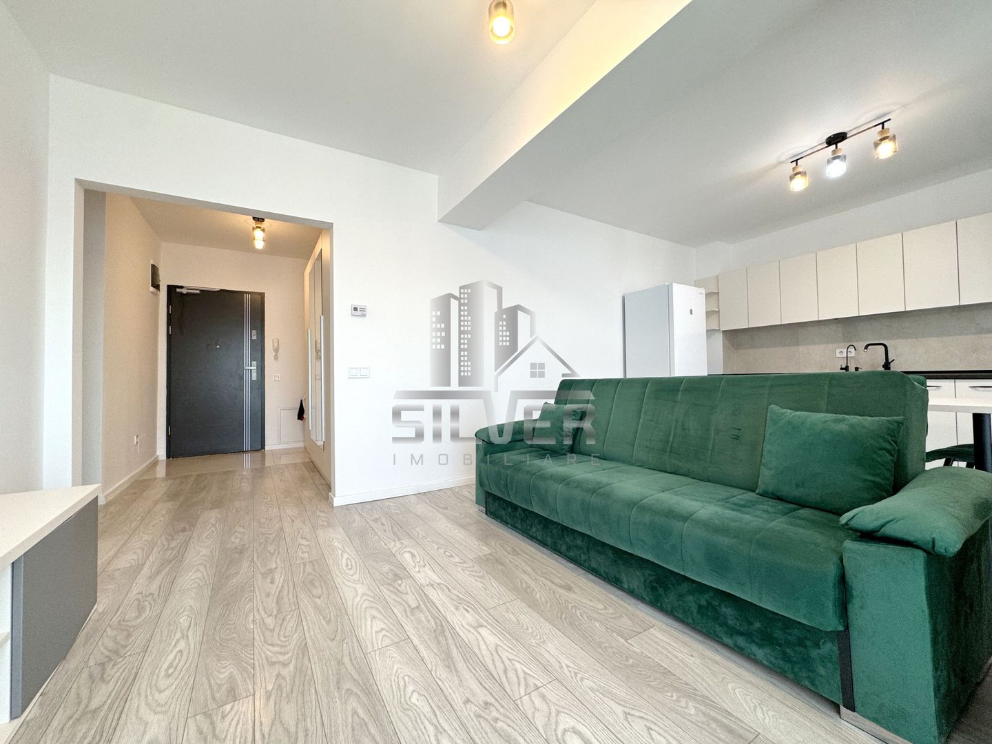 Apartament cu 2 camere la cheie in West City Tower. - Poză 5