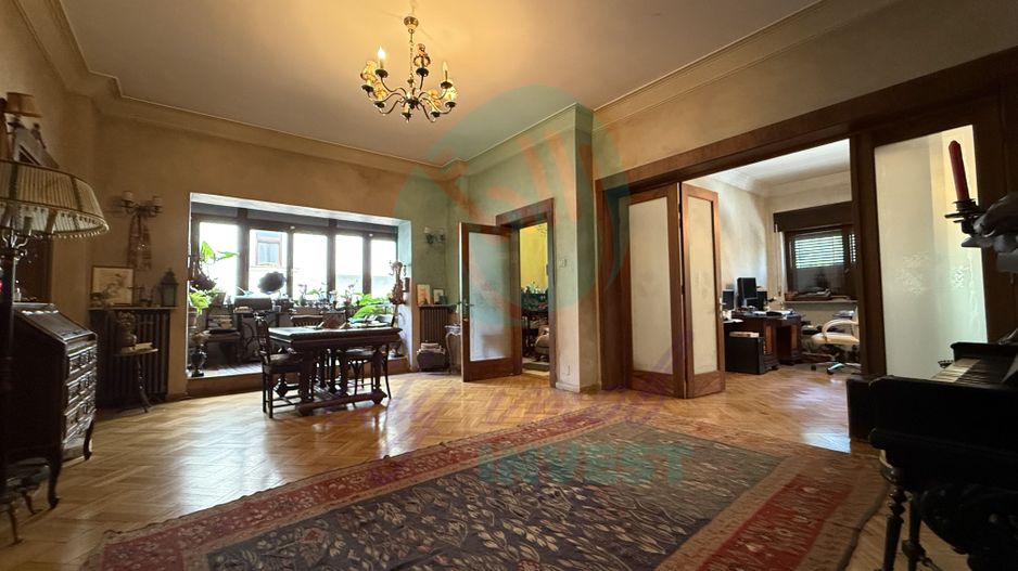 Apartament interbelic cu grădină și garaj - Poză 4