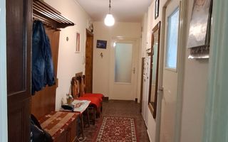 Apartament cu 3 camere, parter inalt, zona Sovata-malul Crisului - Poză 12