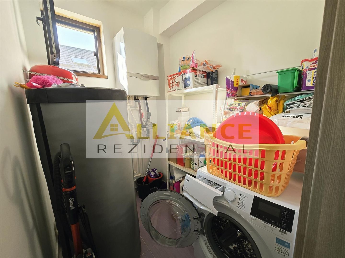 Vila mobilata si utilata P+1E+M-beci-magazie - Poză 7