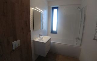 Apartament in imobil nou, suprafata generoasa, dressing, parcare - Poză 6