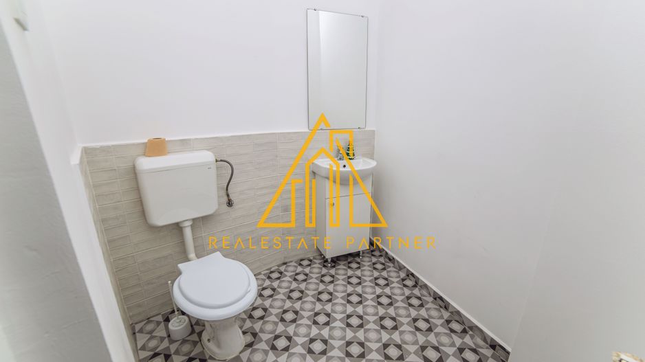 Apartament 4 camere renovat, central, ideal rezidențial sau activitate business - Poză 18