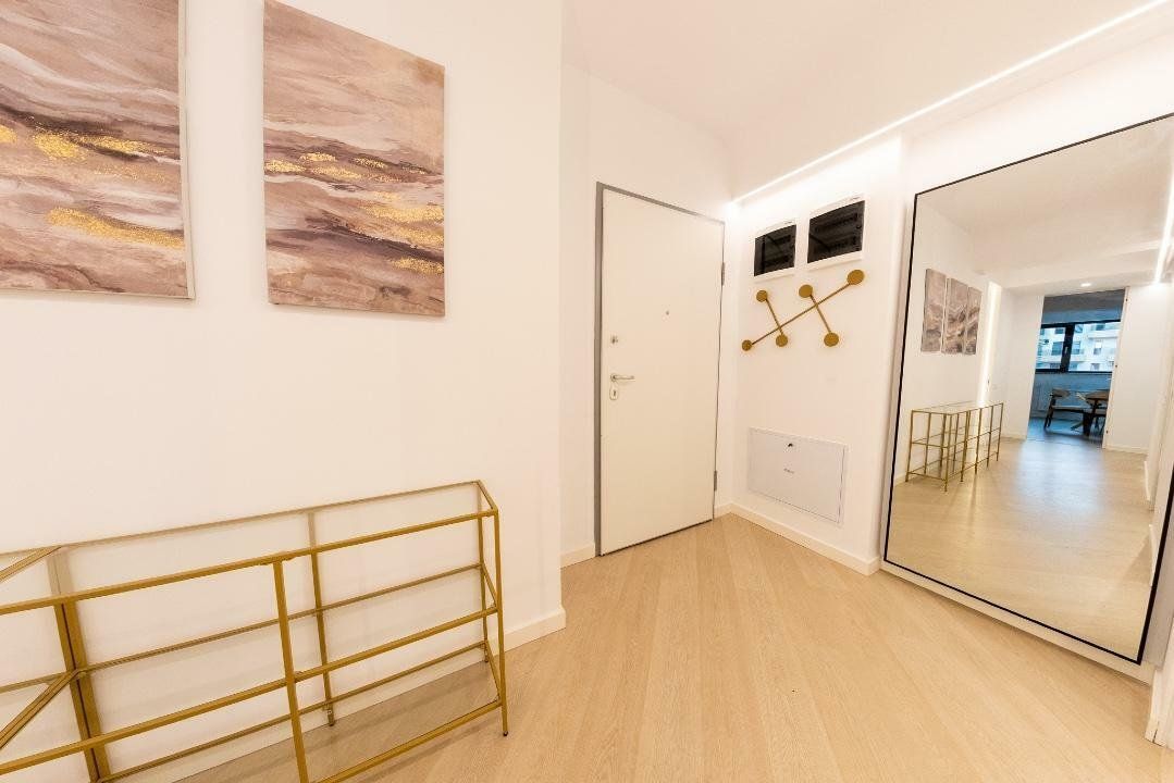 APARTAMENT 3 CAMERE SUPERB DE INCHIRIAT I PARCARE INCLUSA I CORTINA NORTH - Poză 13