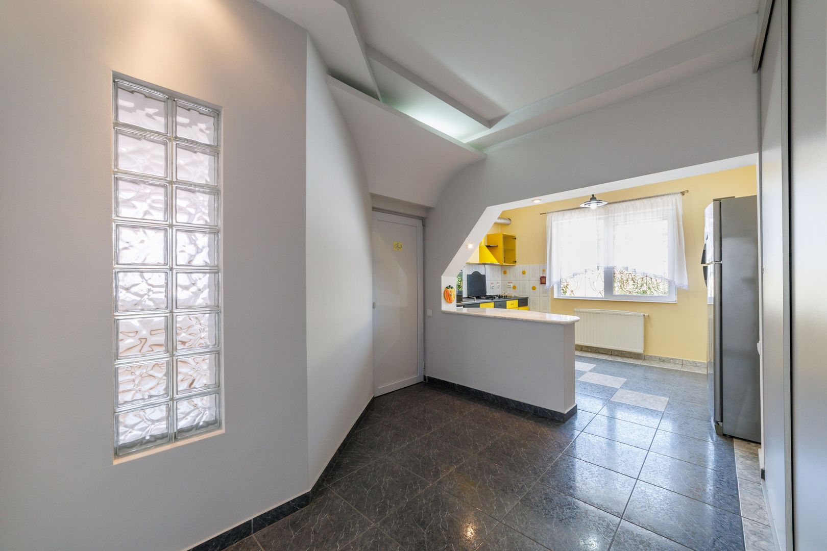 Proprietate multifunctionala | Doua cladiri | 581 mp | Pitesti - Poză 20