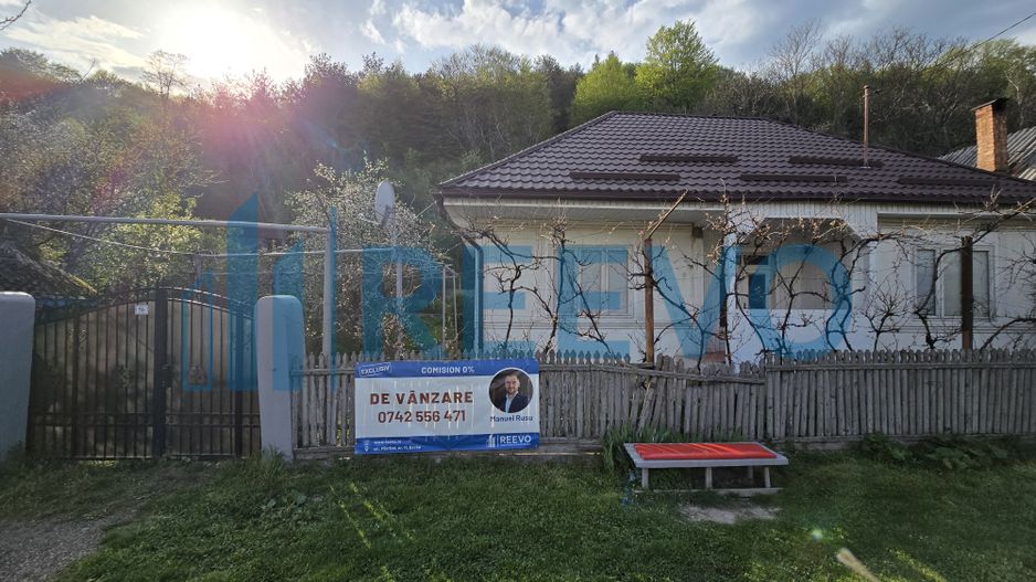 Casă de vânzare, Sat Harja, Oituz - Poză 1
