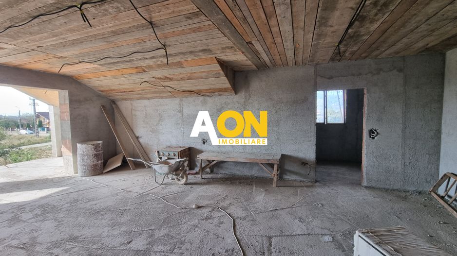 Casa la rosu,2100 mp teren,zona Micesti - Poză 7