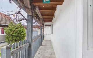 Casă cu 2 corpuri și 4 camere în Tauț - Poză 9
