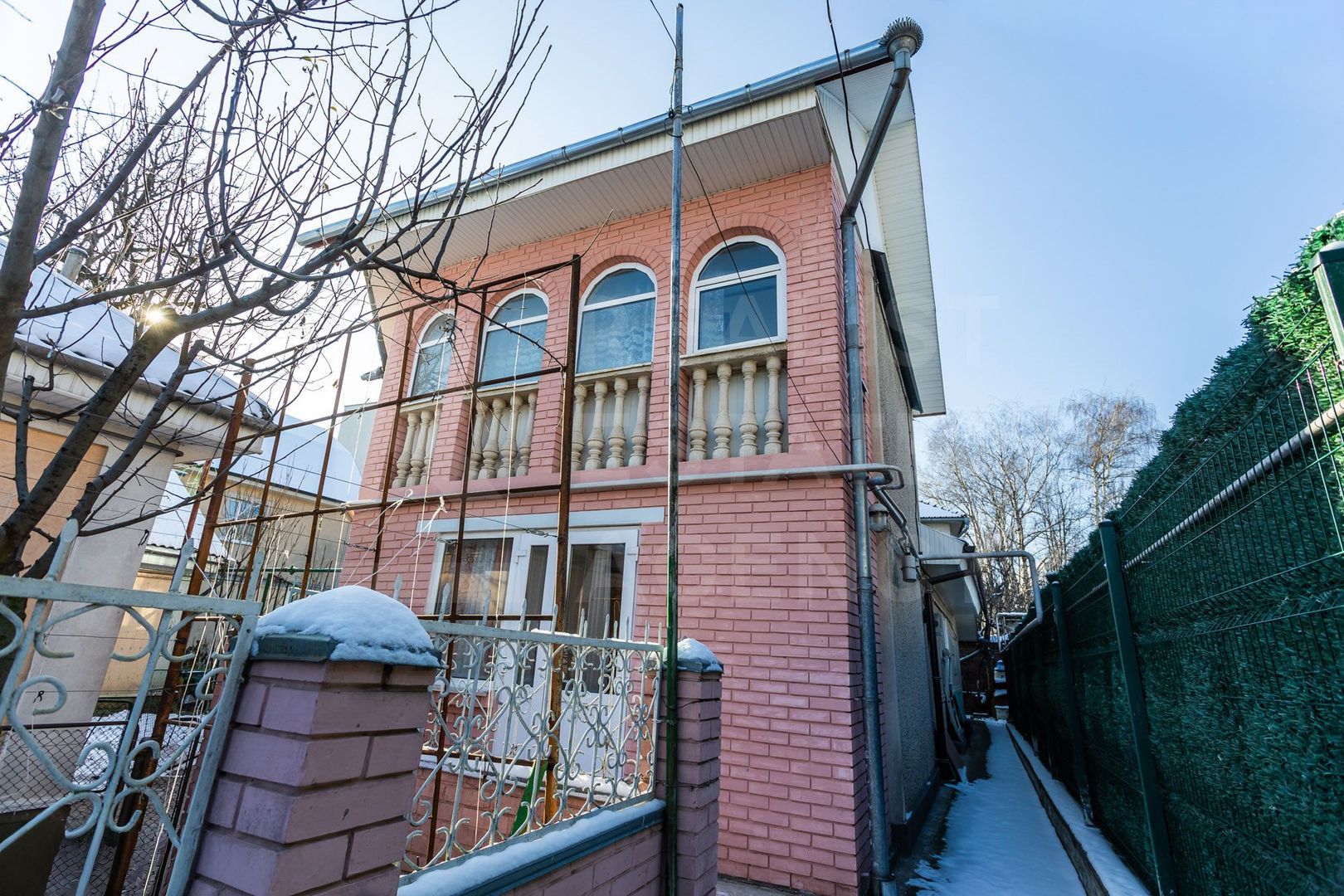 Vânzare, casă, 2 nivele, 3 camere, str.  Barbu Lautaru 9B, Buiucani - Poză 1