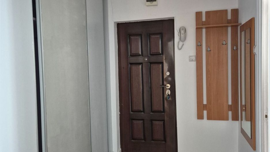 AP. 2 CAMERE RAHOVA,BUCATARIE INCHISA ,BLOC REABILITAT, LOC PARCARE - Poză 7