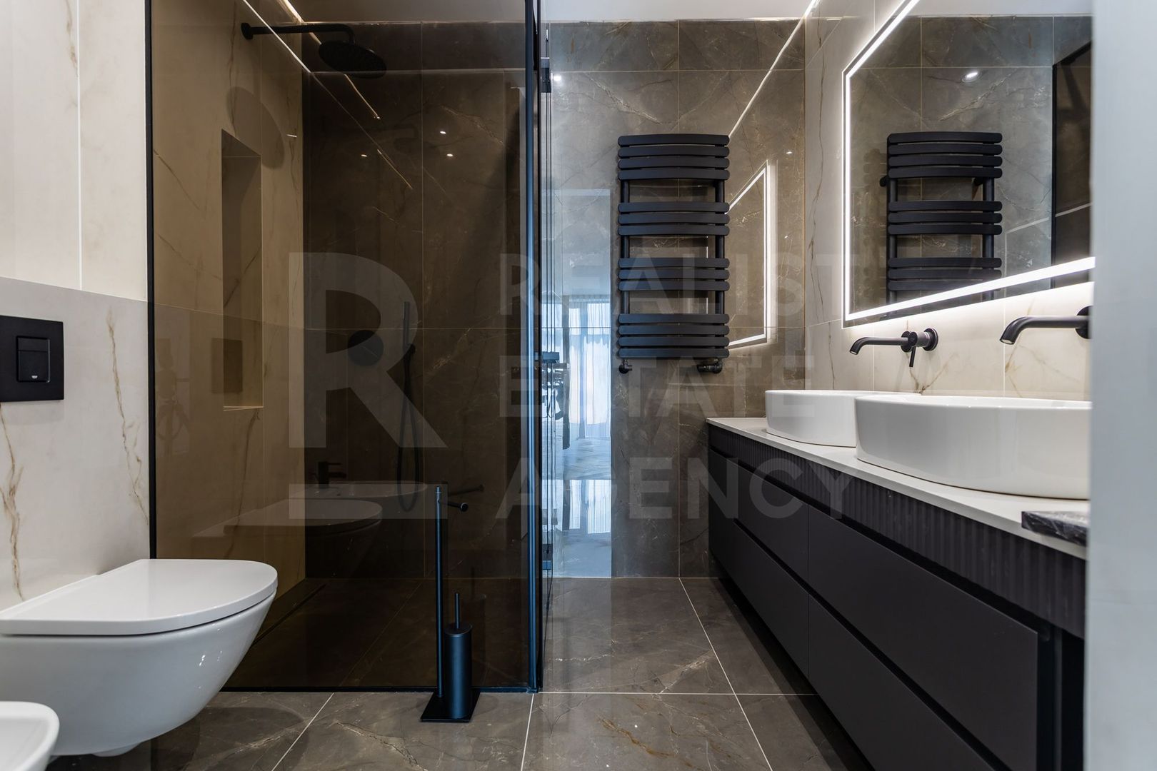 Chirie, apartament, 4 camere, str. Universității, Centru - Poză 39