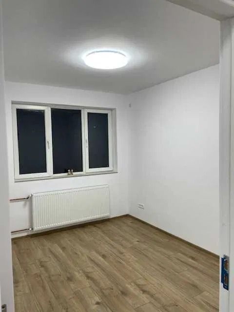 AP. 3 DRUMUL TABEREI, RENOVAT, BUCATARIE INCHISA, MOBILAT MODERN - Poză 5