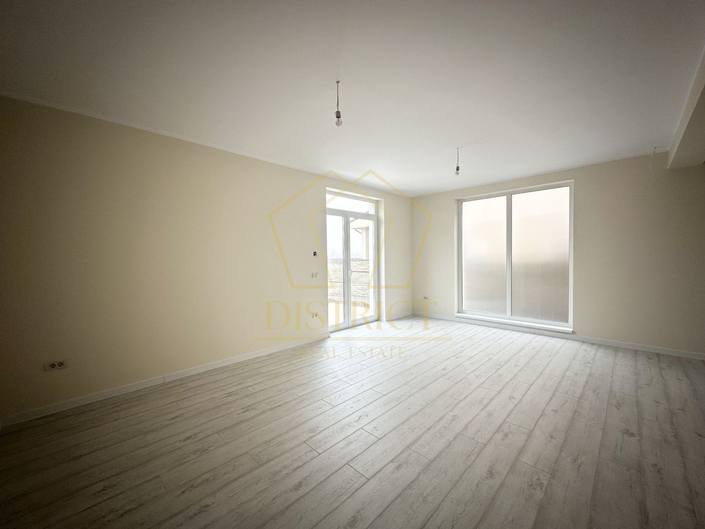 Duplex superb cu 4 camere | Giroc | Esso - Poză 1