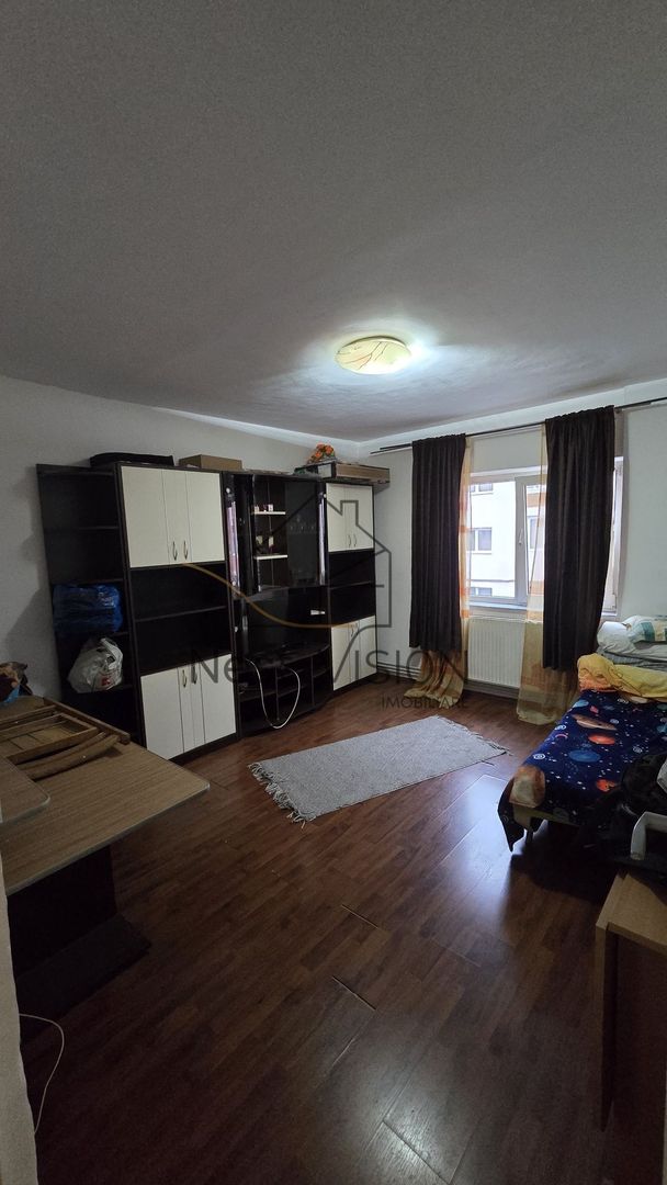 📦 Garsonieră cu pivniță generoasă | 🏢 Etaj 1 | 🏠 Zona Strand - Poză 1