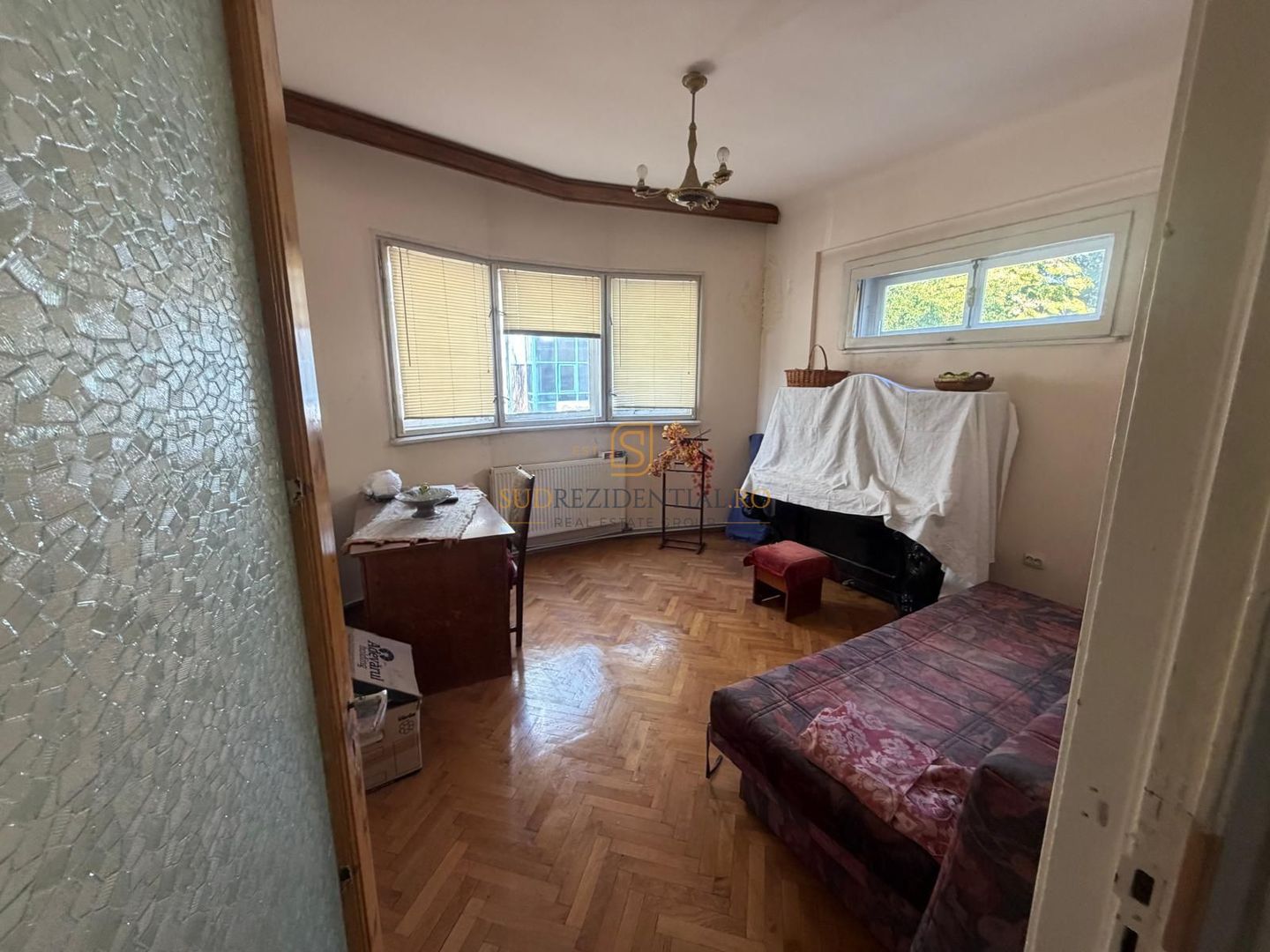 Apartament cu 4 camere în zona Universitate – proprietate cu istorie - Poză 7