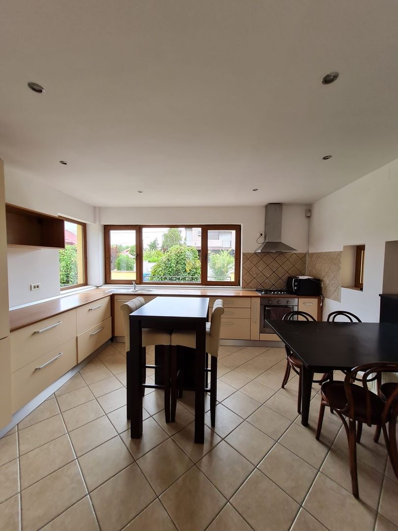 Super oferta!!!Vila spațioasă în Ghiroda! - Poză 17