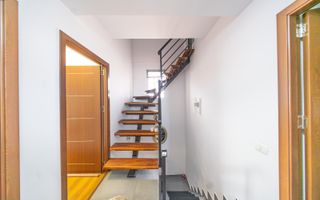 Vila Individuala cu 4 camere, zona Giurgiului - Poză 4