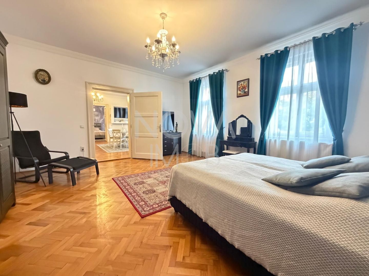 Apartament 3 camere de vanzare, Piata Armelor, Sibiu - Poză 4