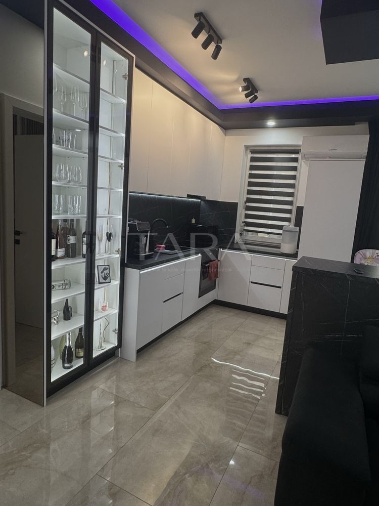 Apartament modern cu 2 camere și vedere panoramică. - Poză 1