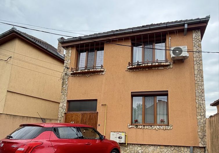BRASADAS vinde casa 5 cam teren 7 ari in zona Titulescu. - Poză 1