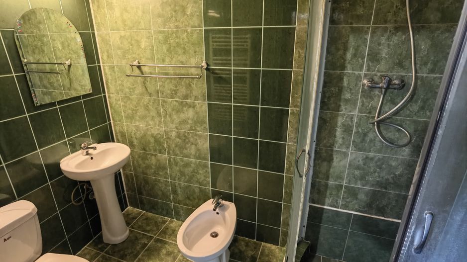 Imobil pretabil activitati diverse: clinica medicala/camin batrani/pensiune - Poză 32