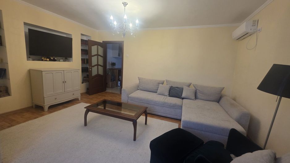 Apartament 3 camere decomandat, modern, Titan, etaj 4 din 4, balcon - Poză 2