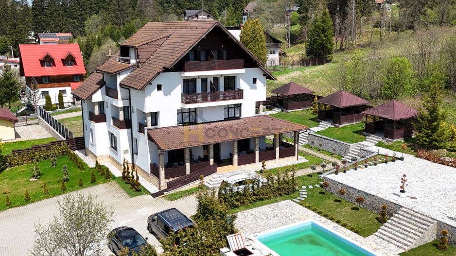 Pensiune exclusivistă Piscină încălzită în Predeal - Afacere la cheie - Poză 1