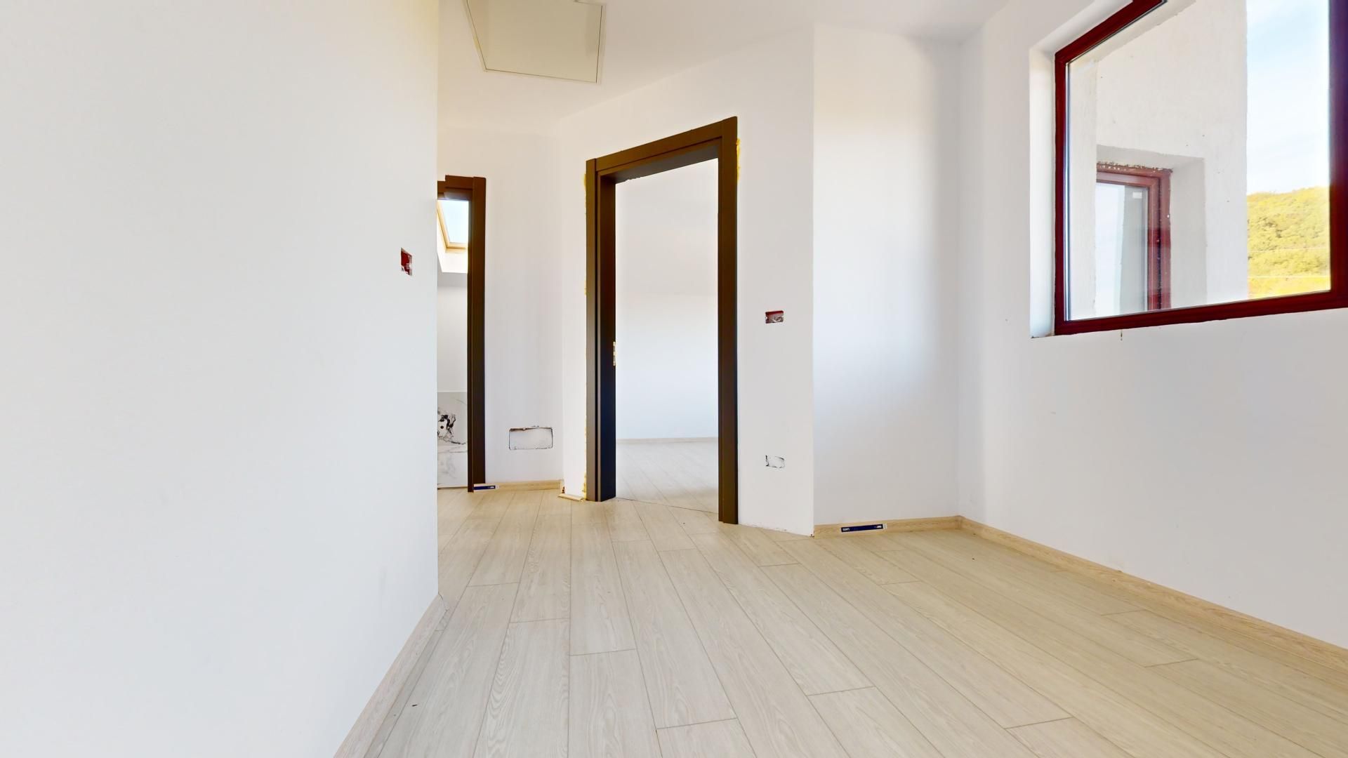 Casa deosebita loc  Valcele - Poză 5