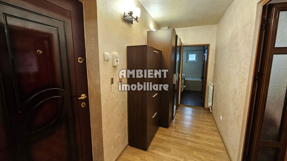 Apartament cu 3 camere, etaj 3, mobilat si utilat, zona CENTRU; - Poză 7