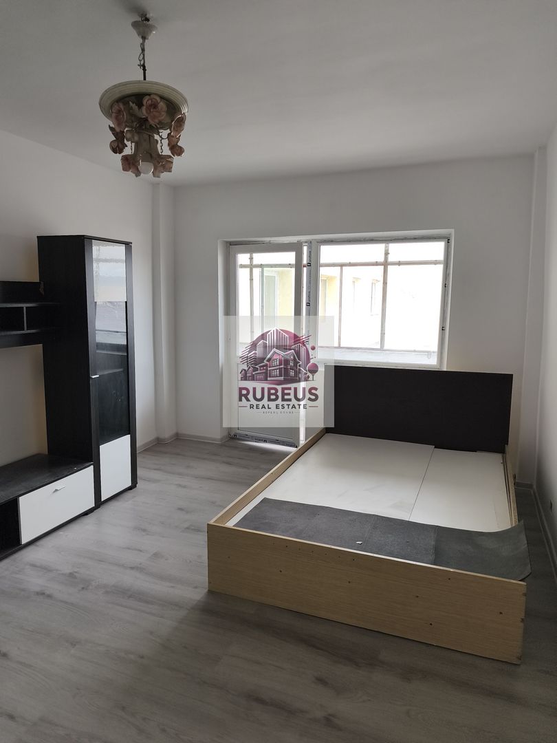 Apartament 4 camere, 77 mp, 2 balcoane, etaj 3 – Topolniței - Poză 4