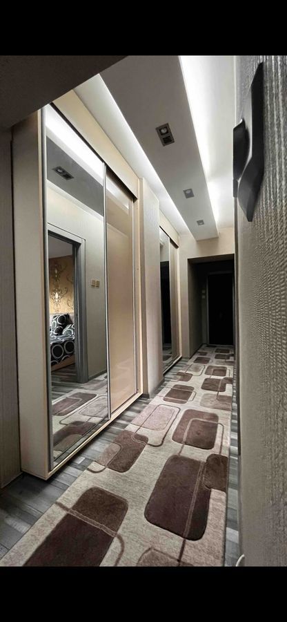 Apartament elegant 3 camere, 110 mp, vedere panoramică pe Bulevardul Decebal - Poză 6