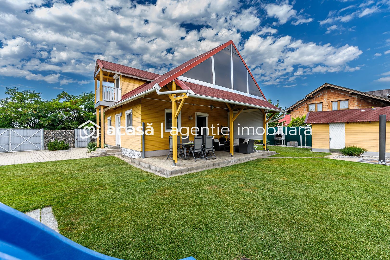 Casa de Lemn cu Piscina si Gradina Impecabila in Vladimirescu! - Poză 4