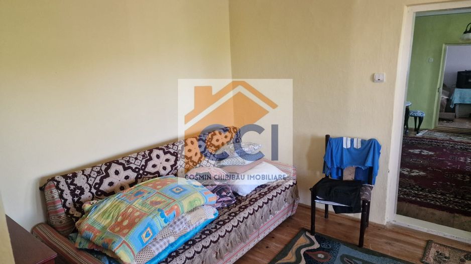 Casa in mediu rural cu teren - Poză 8