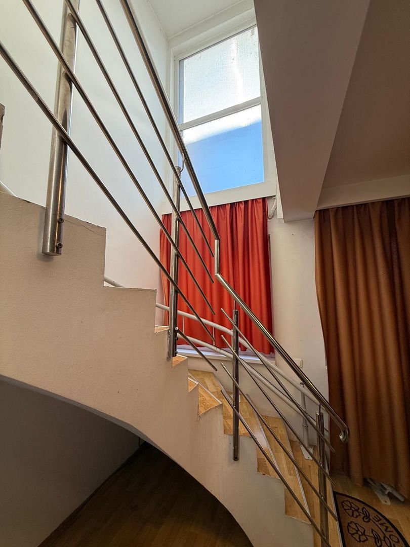 Apartament in vila Tunari, Lidl - Poză 5