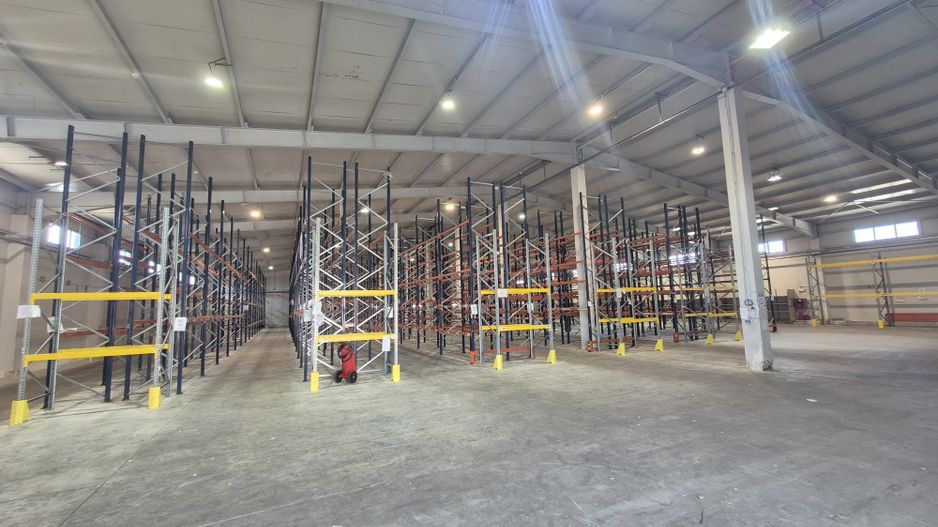 De inchiriat depozit logistic cu rafturi incluse, 2 rampe , Chitila - Poză 3