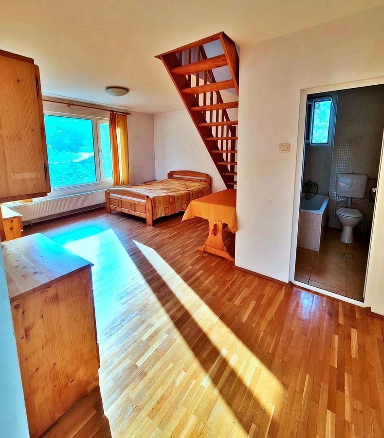 Casa in zona centralain vecinatatea padurii - Poză 11