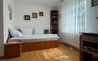 Casa spațioasă în Oradea str Izvorului - Poză 9