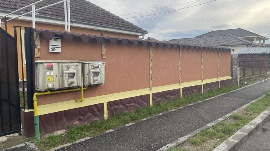 Casă de vanzare - Poză 1