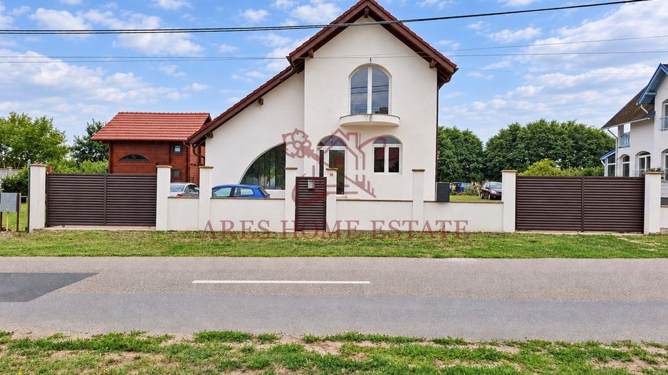 Casă 5 camere, 2 niveluri, intrări și utilități separate – Șag - Poză 1