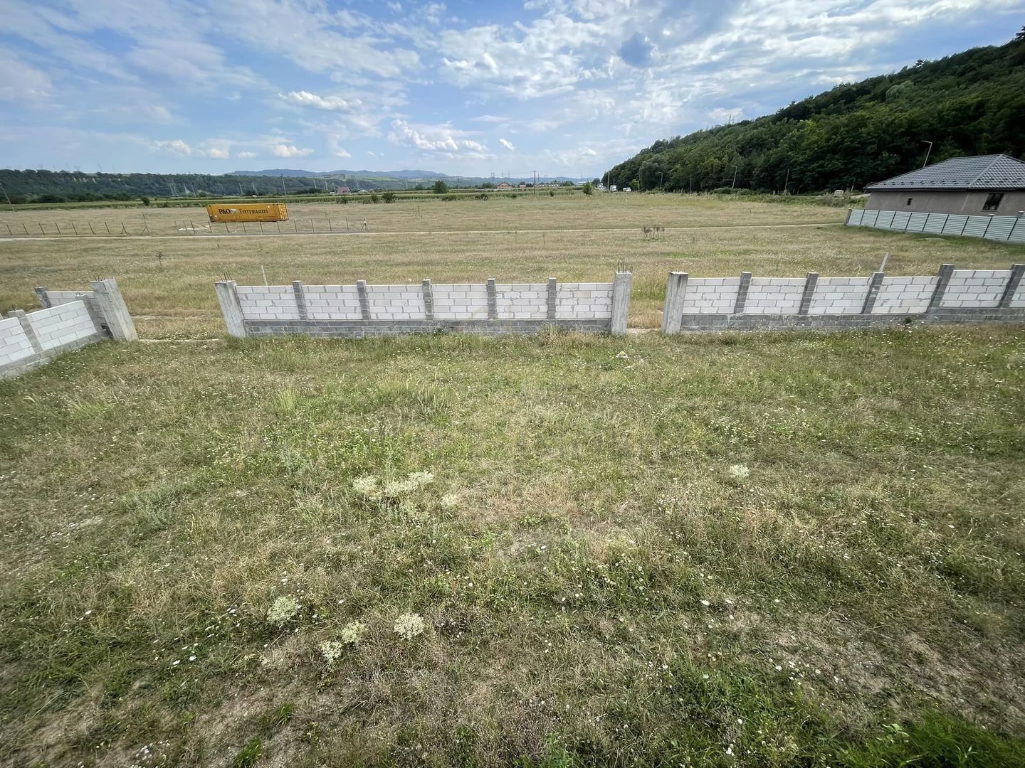 Casa Cartier Andrasesti - la rosu - Poză 3