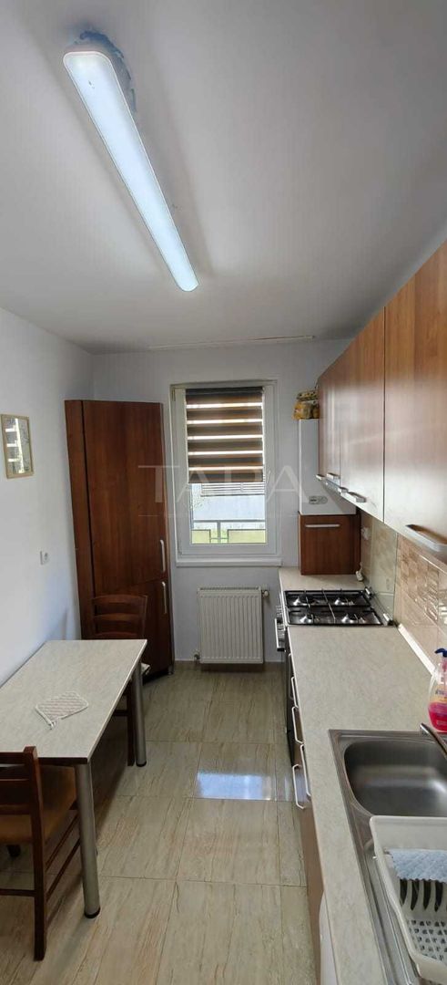 Apartament 3 camere decomandat, parcare inclusă. - Poză 4