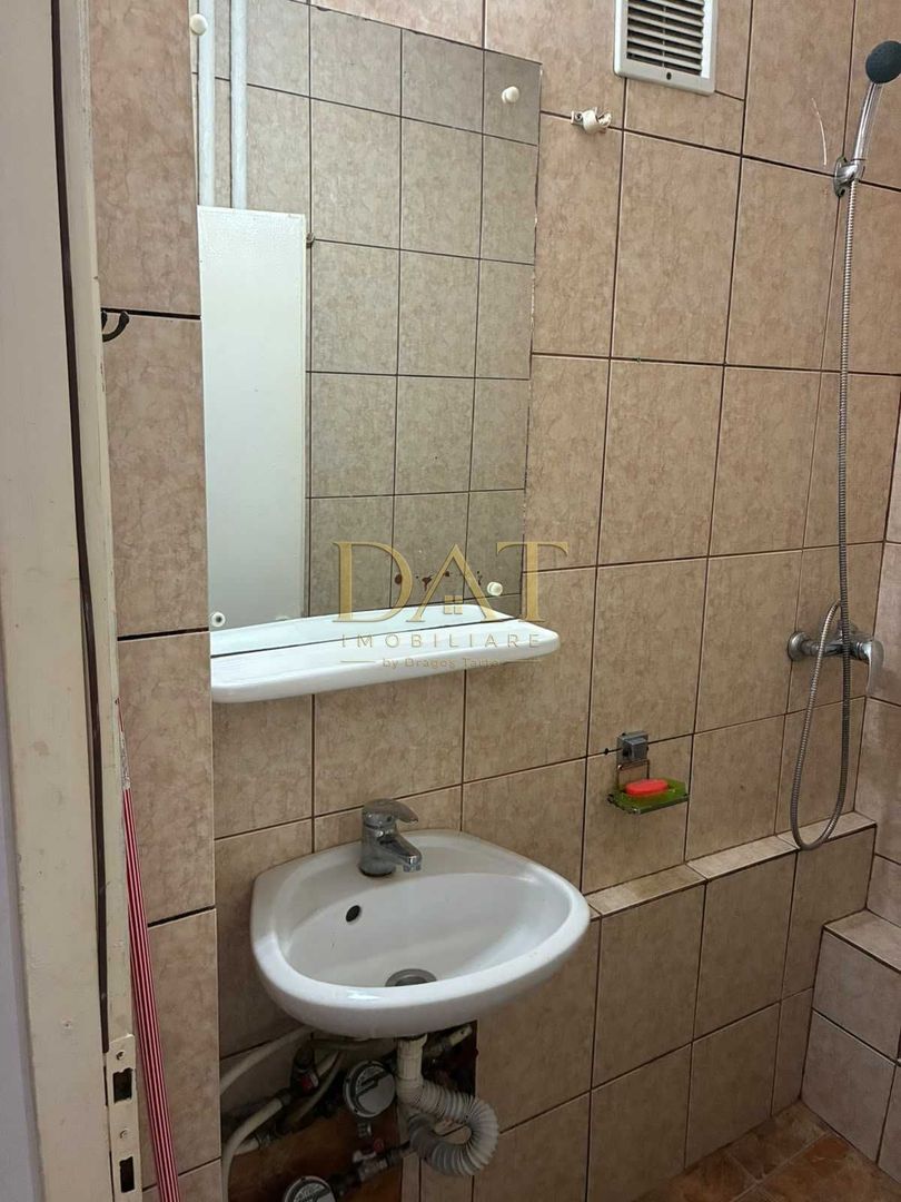 Garsoniera 11mp de vanzare | Gheorgheni | Locatie buna - Poză 8