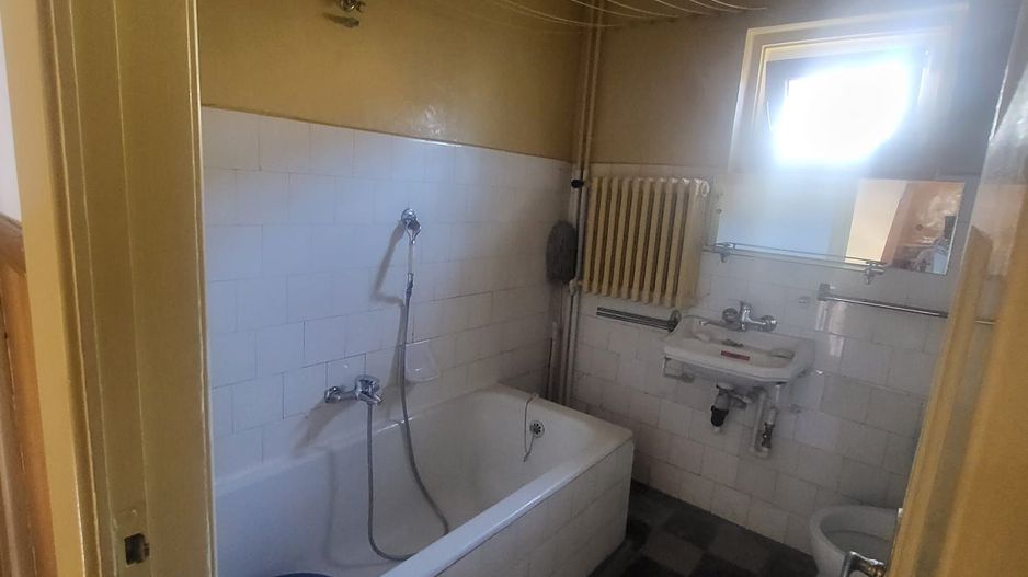 Vanzare Casa vintage 4 camere, curte proprie, centrala, garaj , Vatra Luminoasa - Poză 14