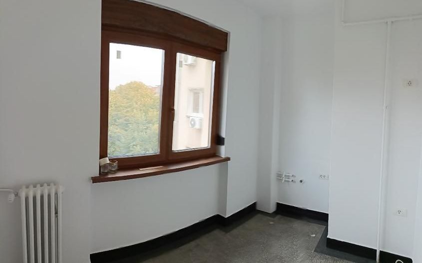 APARTAMENT ULTRACENTRAL ZONA  KOGALNICEANU - Poză 8
