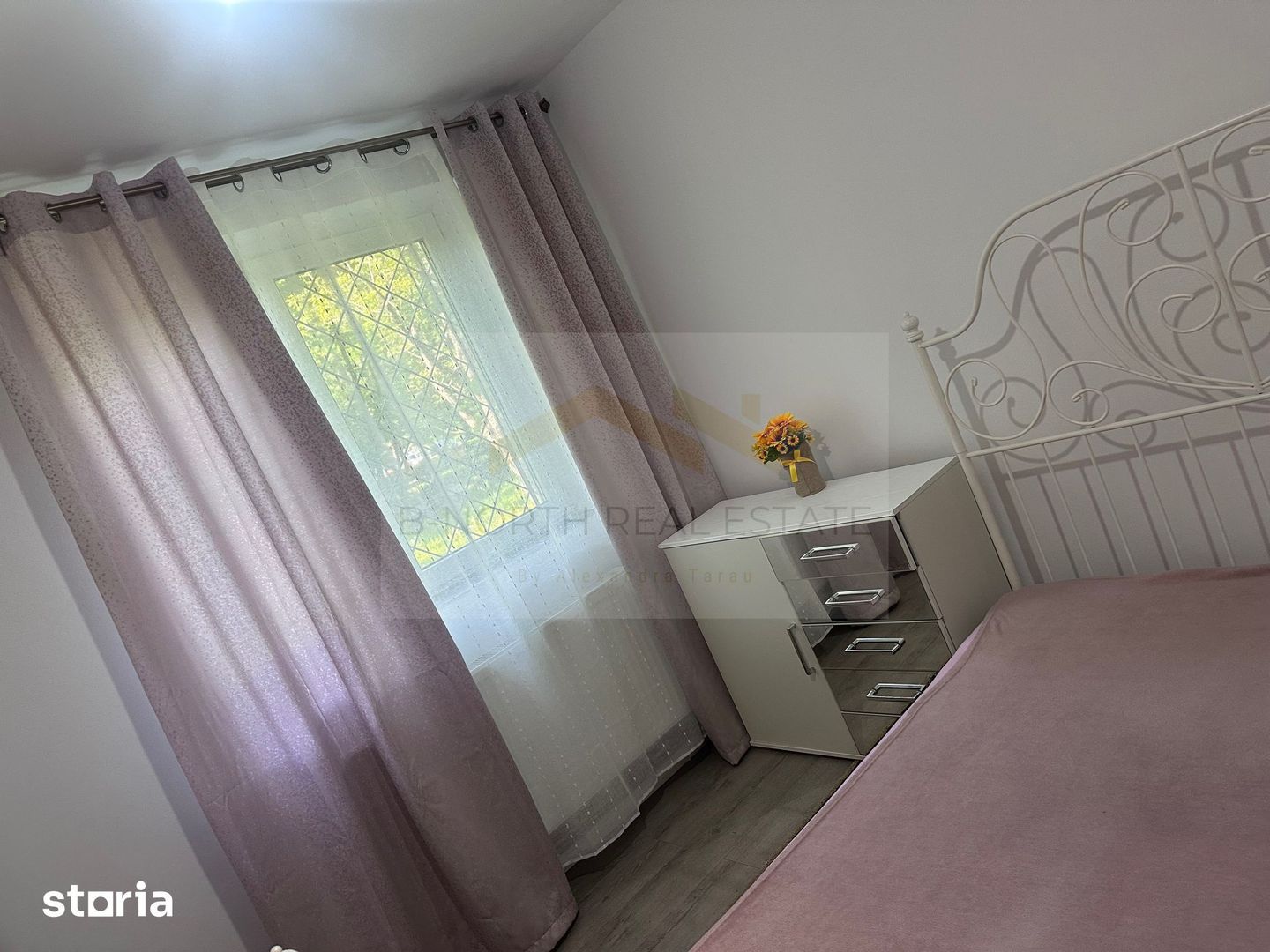 Apartament 4 camere de închiriat | Titan | Garaj | Balcon și terasă - Poză 2