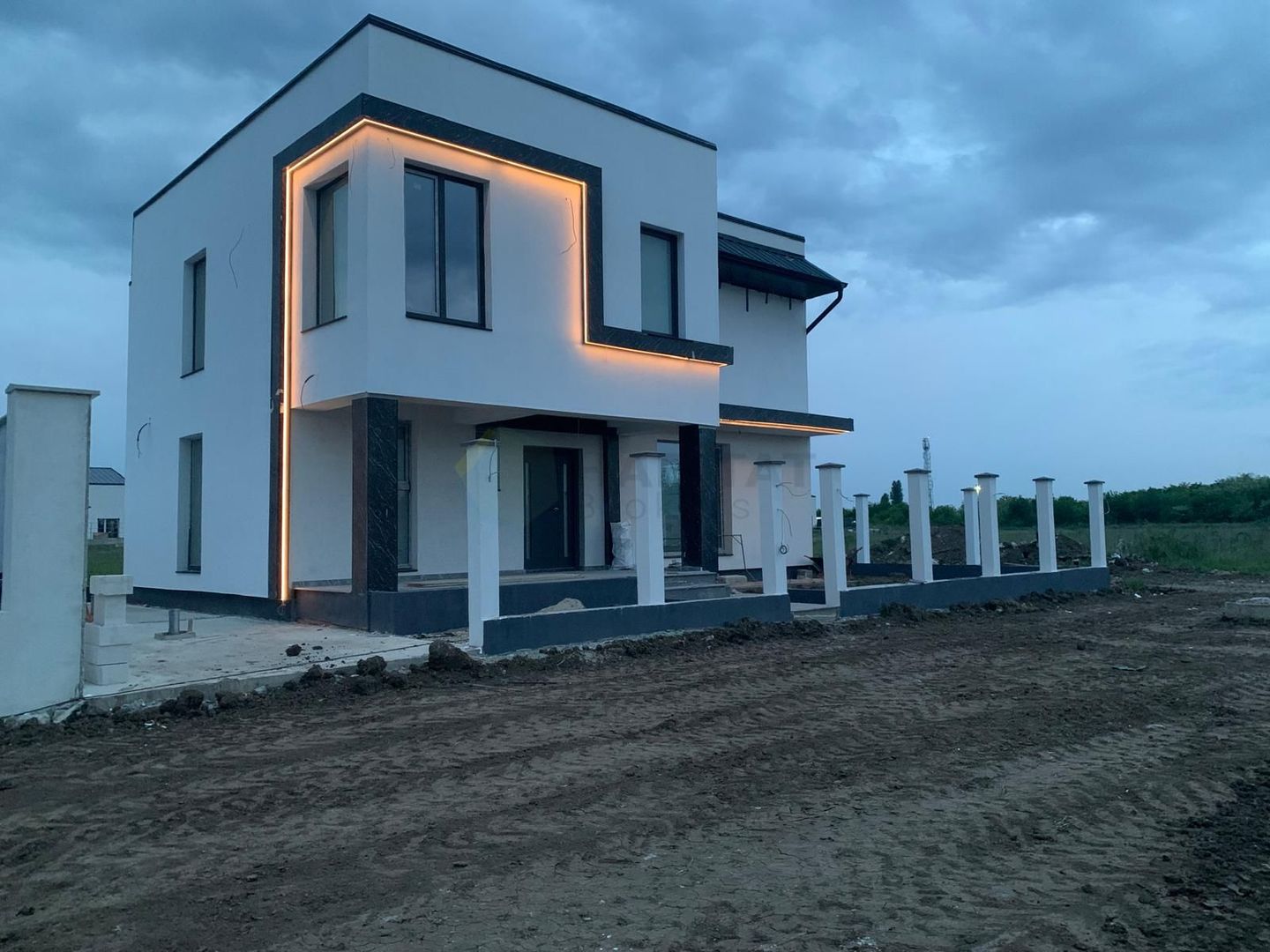 Casă modernă de vânzare /4 camere/ Strada Alexandru Ioan Cuza - Poză 19