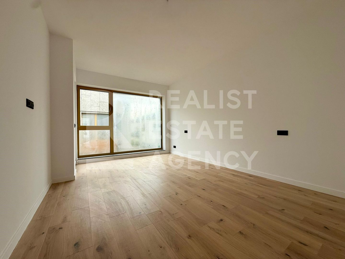 Vilă sustenabilă - panouri fotovoltaice, pompe de căldură, Pipera - Poză 10