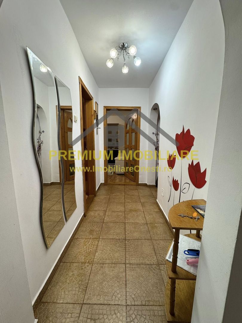 Apartament 4 Camere de vânzare în Onești - Poză 7