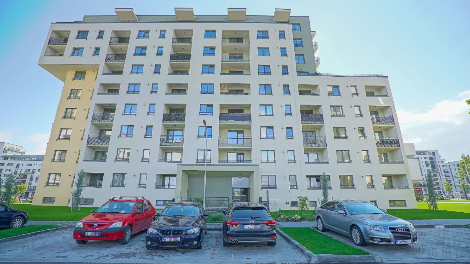 Coresi Urban Vibe | Apartament modern cu vedere directă la pietonală - Poză 12